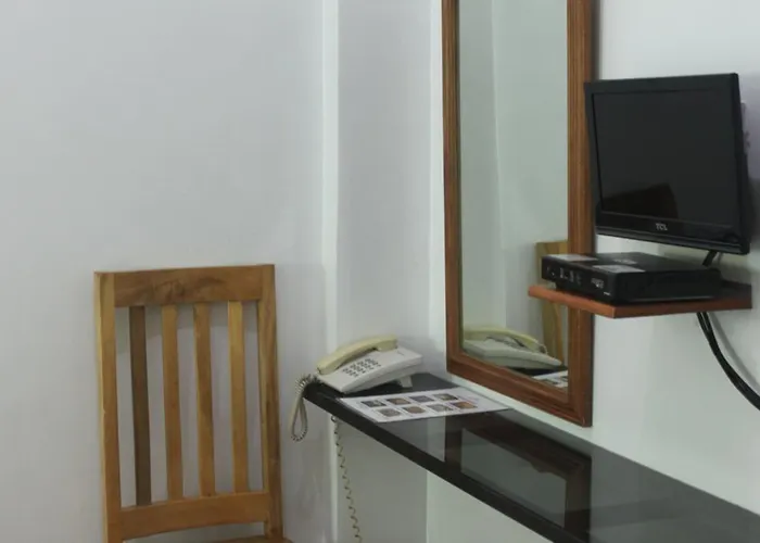 Axis 酒店 2*