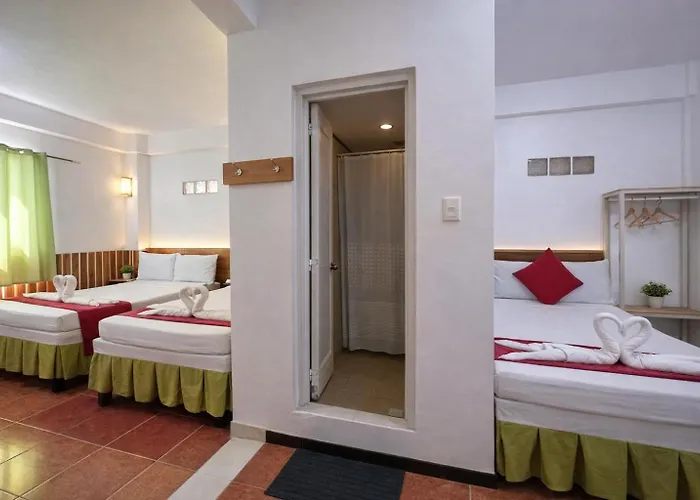 Hotel Axis 2*
